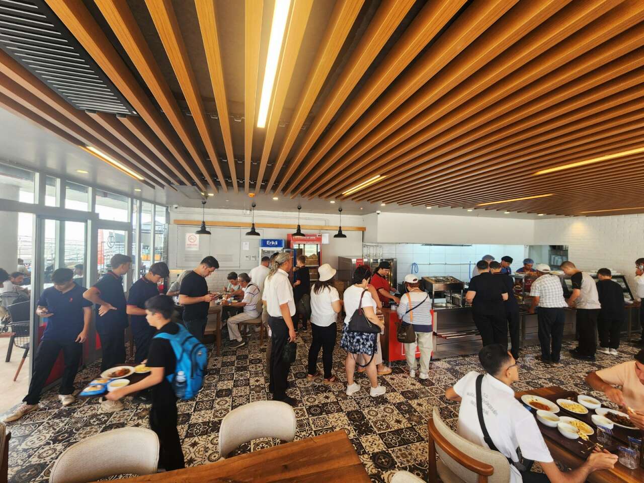 Muğla’da 4 Çeşit Yemek İçin Uzun Kuyruklar: Kent Lokantası 21 Günde 21 Bin Kişiye Hizmet Verdi 5